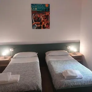  Apartment 111 Italy